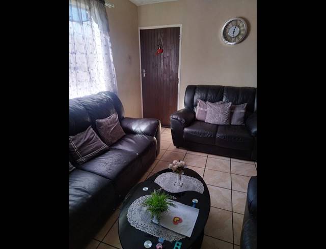 1 BEDROOM PROPERTY TO RENT IN GROVE END